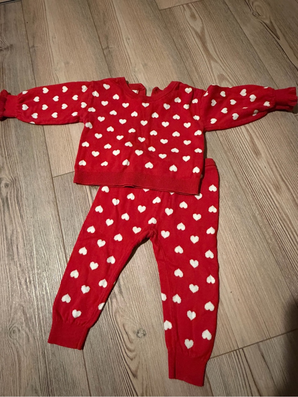 GAP Red Heart Patten Sweater Set
